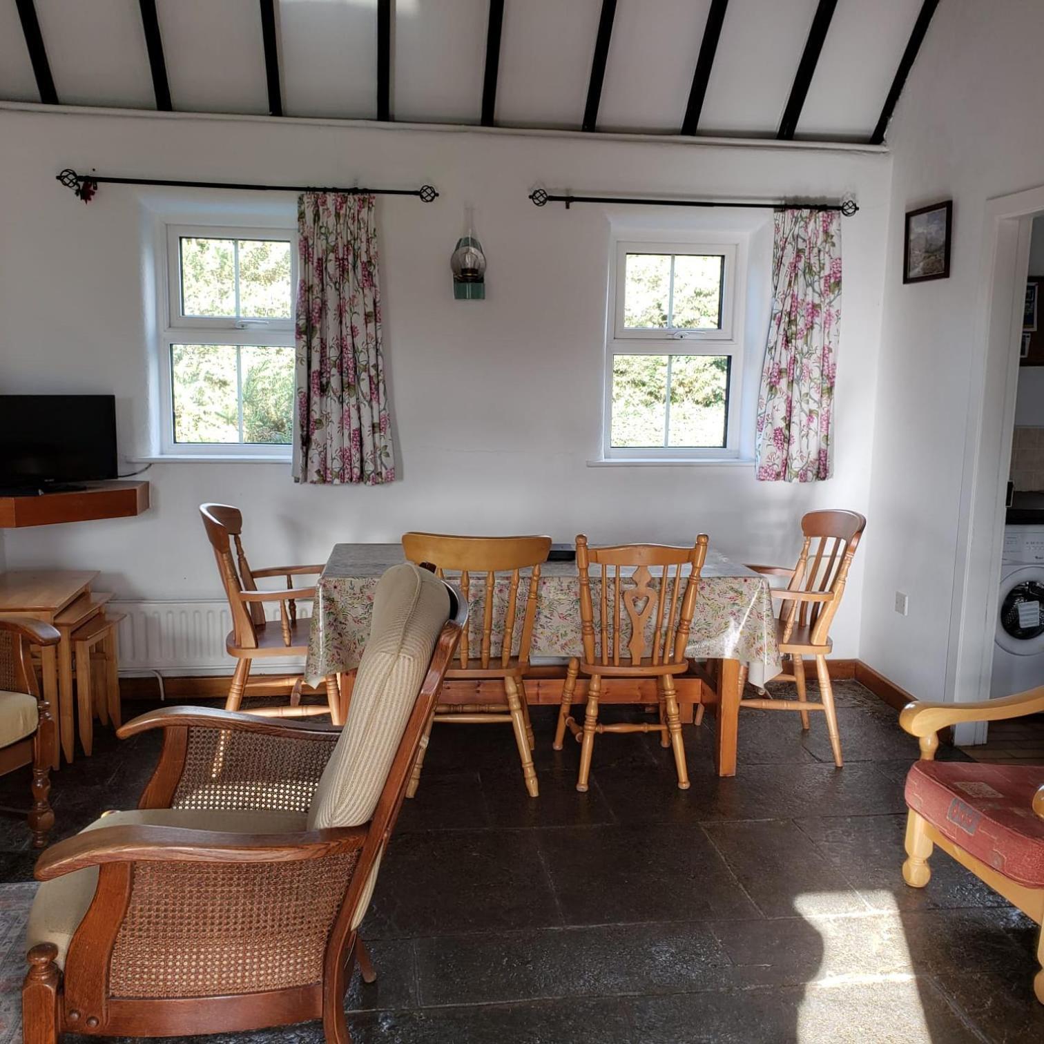 Louisburgh Cottages Buitenkant foto
